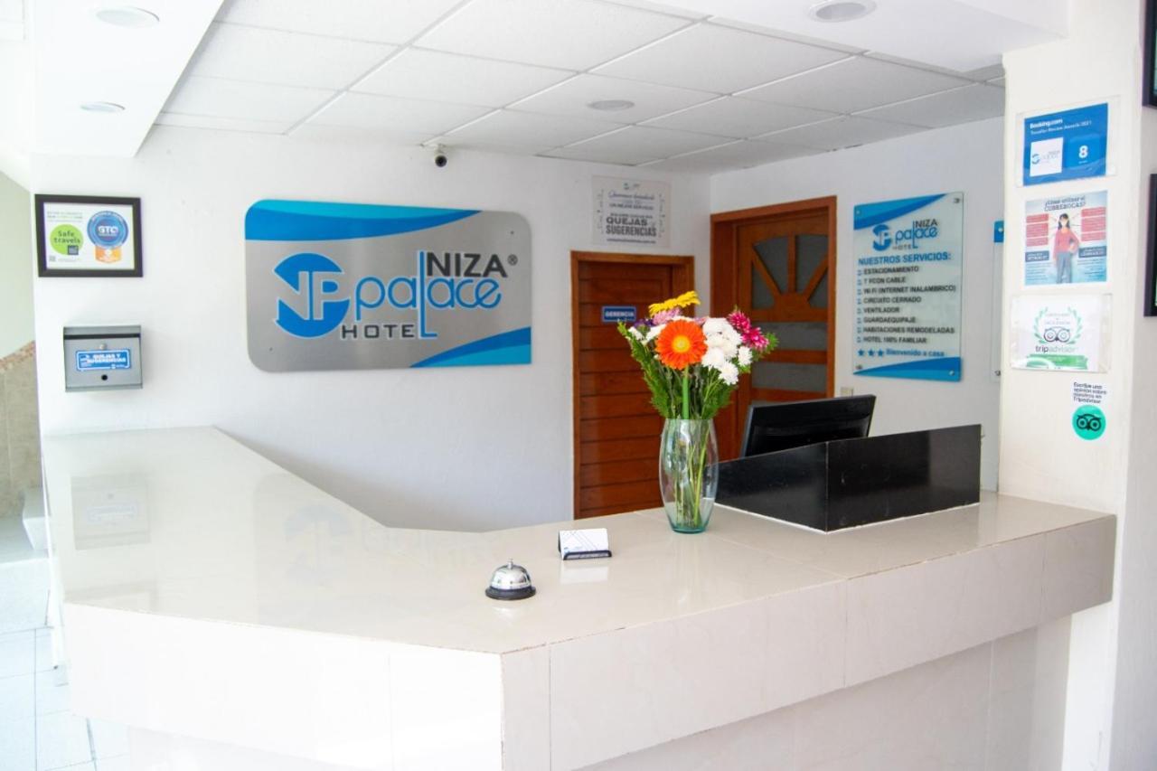 Hotel Niza Zona Piel Леон Экстерьер фото